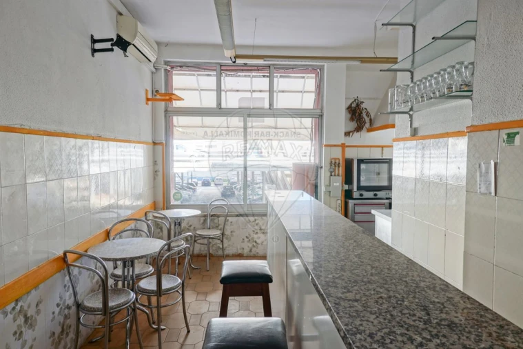 Loja para Venda em Vila Franca de Xira Foto 5