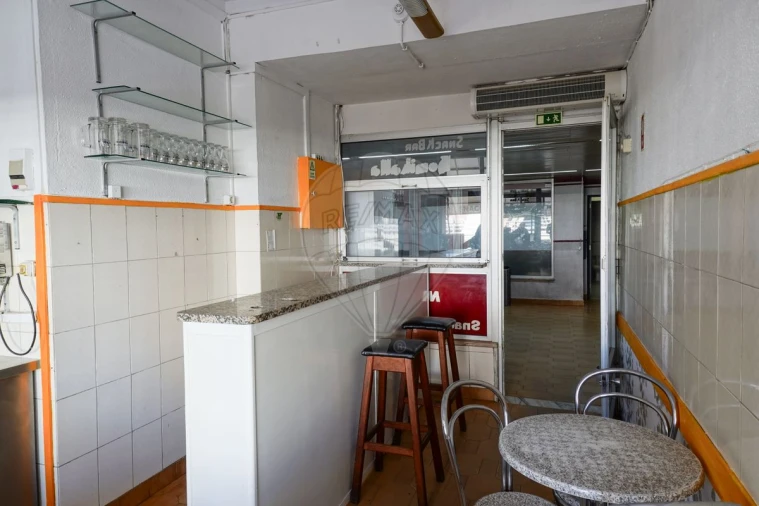 Loja para Venda em Vila Franca de Xira Foto 6