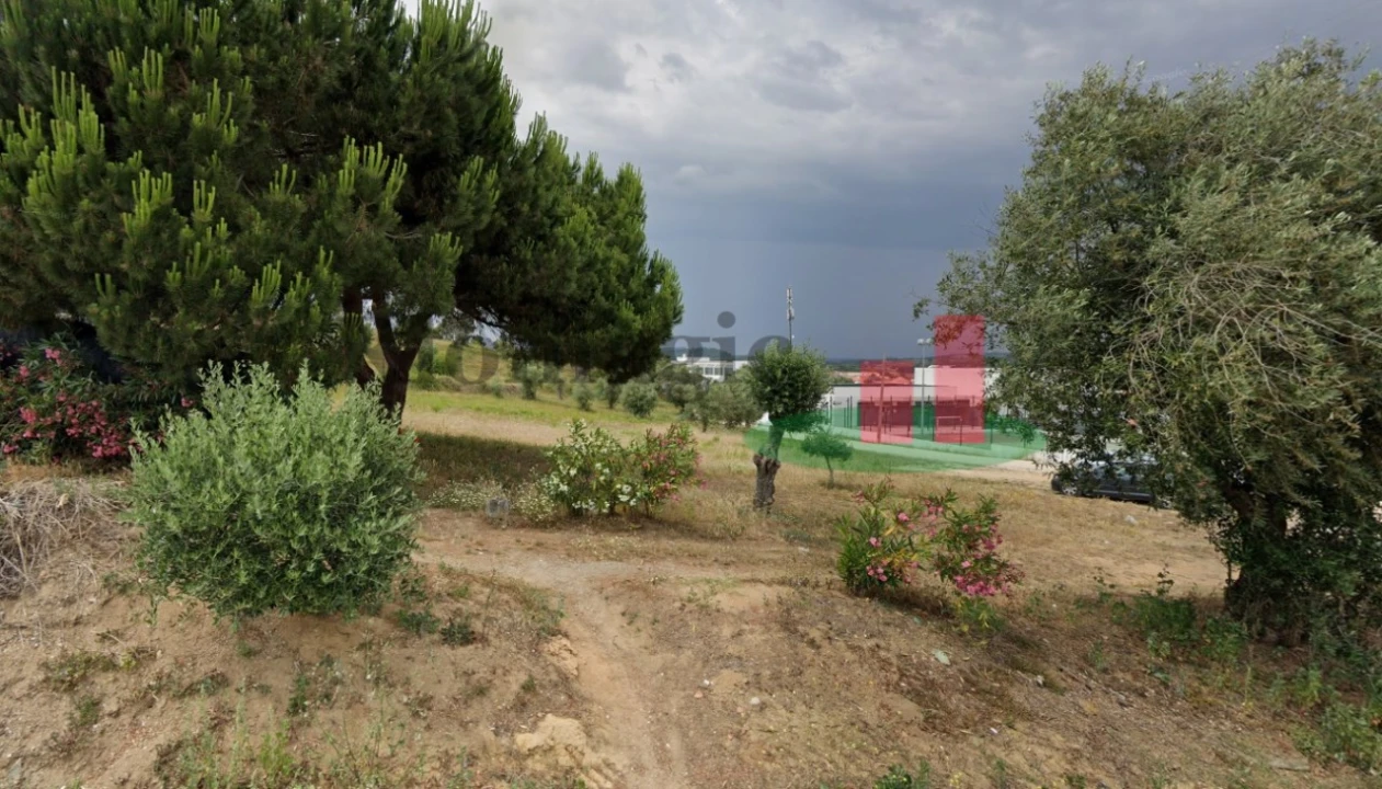 Terreno para Venda em Alcoentre Foto 3