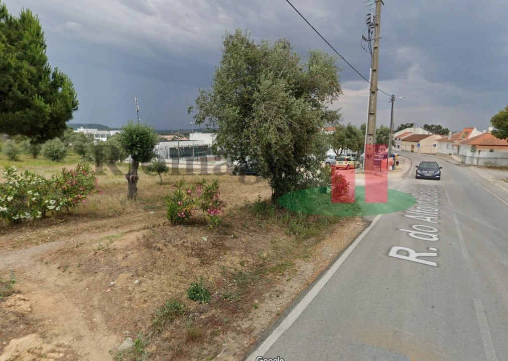 Terreno para Venda em Alcoentre Foto 1