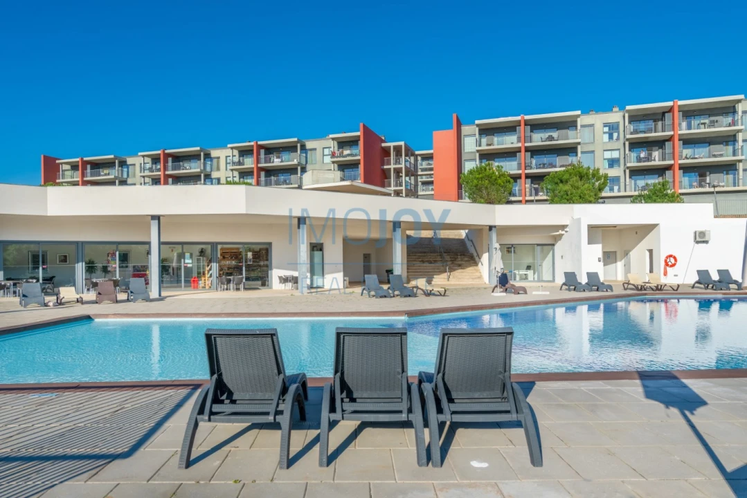 Apartamento T2 para Venda em Mexilhoeira Grande Foto 46
