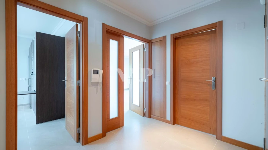 Moradia T5 para Venda em Quarteira Foto 15