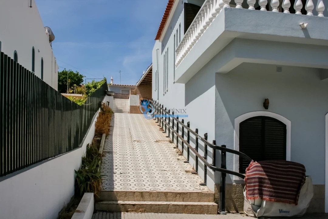 Moradia T3 para Venda em São Bartolomeu de Messines Foto 3