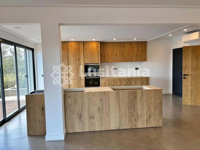 Moradia T5 para Venda em Quarteira Foto 5