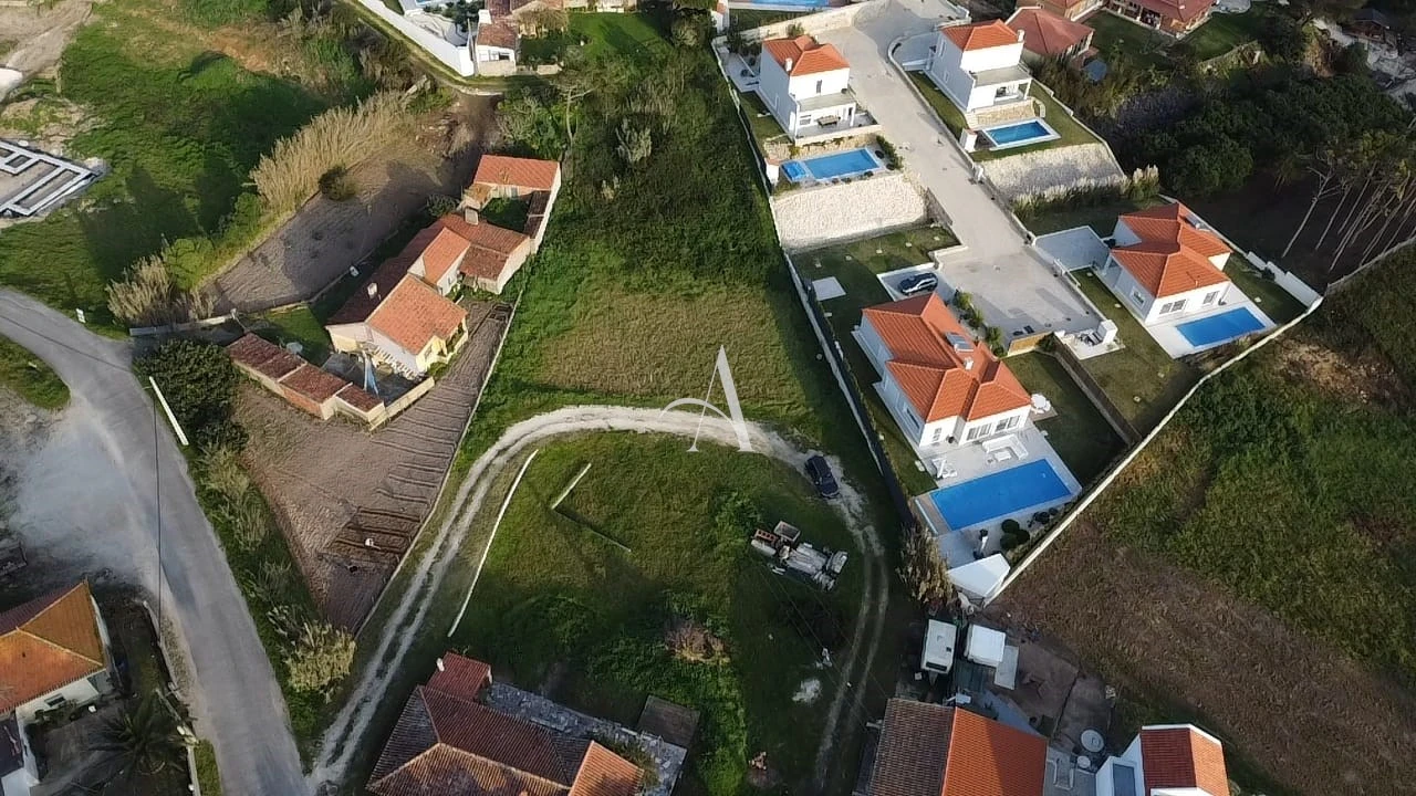 Terreno para Venda em Caldas da Rainha - Santo Onofre e Serra do Bouro Foto 2