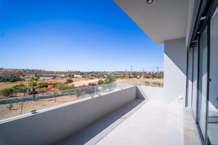 Moradia T7 para Venda em Quarteira Foto 15