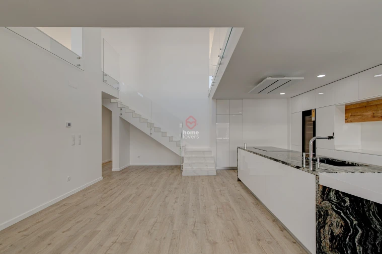 Apartamento T4 para Venda em Montijo e Afonsoeiro Foto 2
