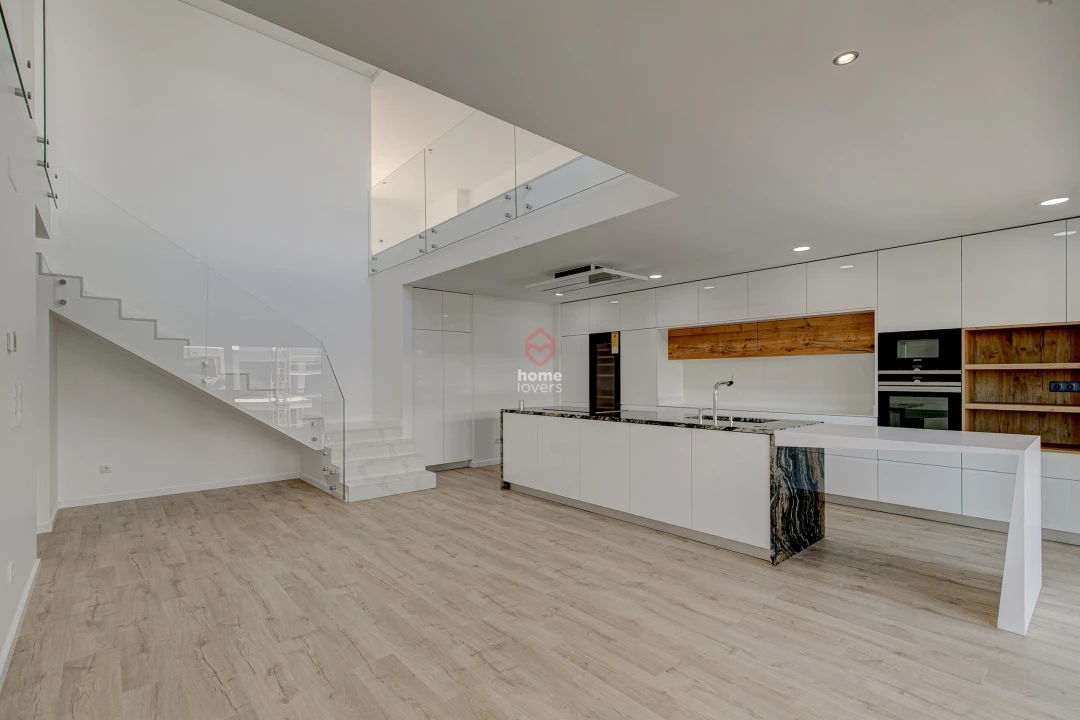 Apartamento T4 para Venda em Montijo e Afonsoeiro Foto 3