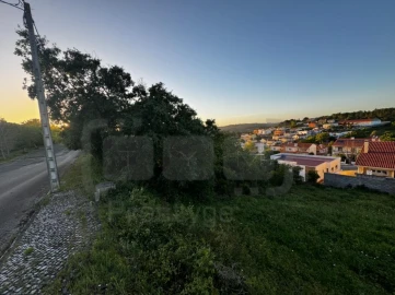 Terreno para Venda em São João Baptista e Santa Maria dos Olivais