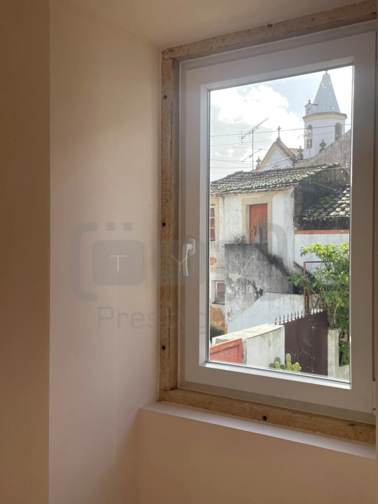 Moradia T2 para Venda em Além da Ribeira e Pedreira Foto 8