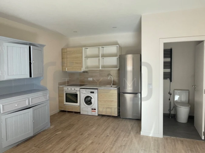 Moradia T2 para Venda em Além da Ribeira e Pedreira Foto 3