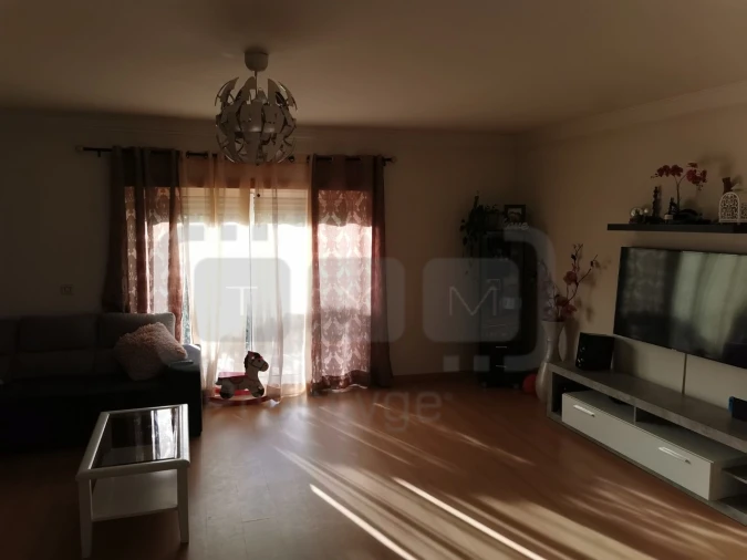 Moradia T3 para Venda em Casais e Alviobeira Foto 6