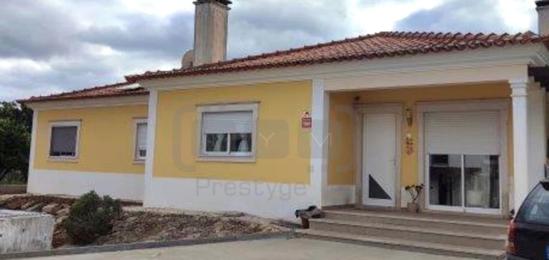 Moradia T3 para Venda em Casais e Alviobeira Foto 18