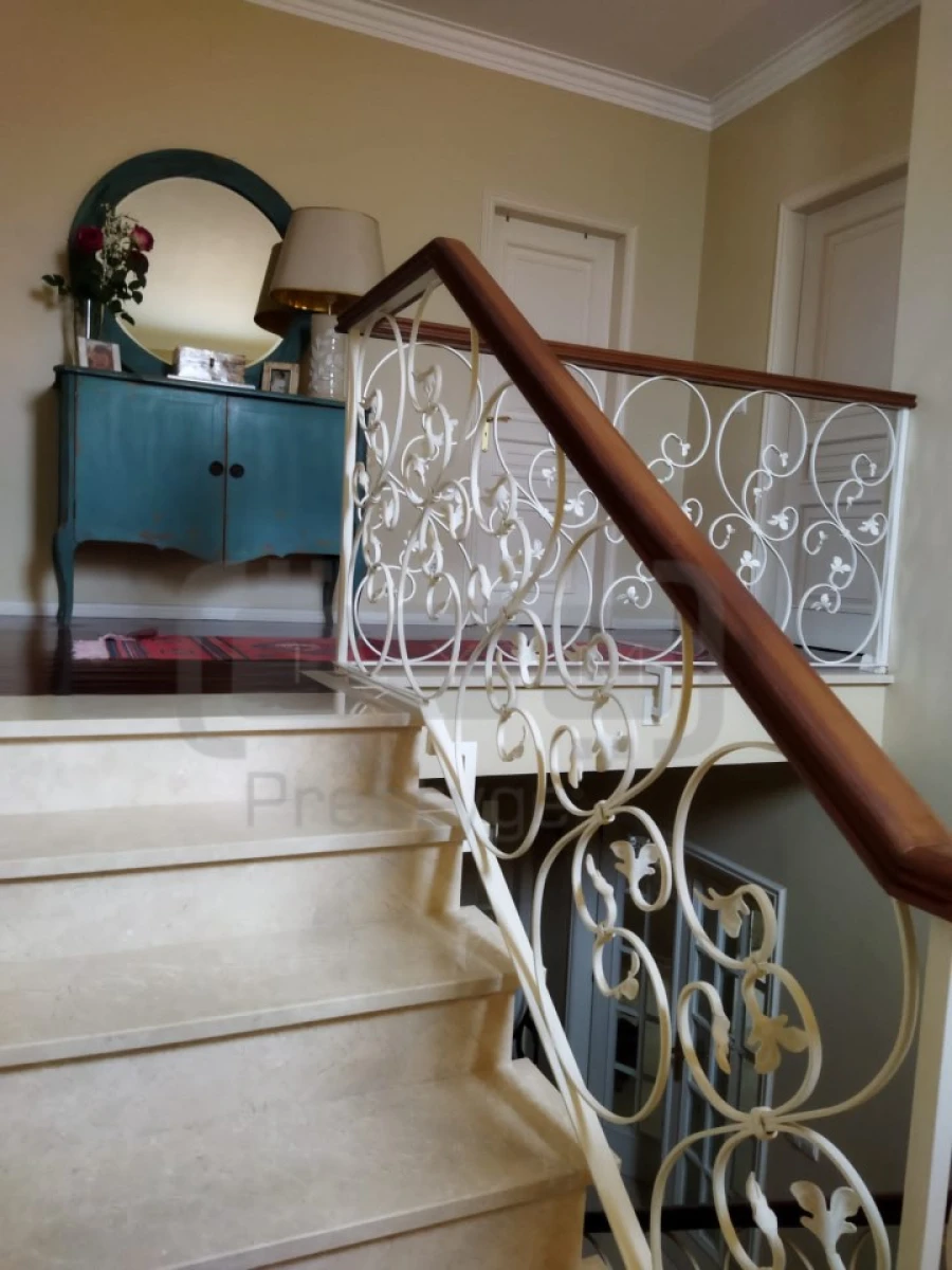 Moradia T5 para Venda em Casais e Alviobeira Foto 27