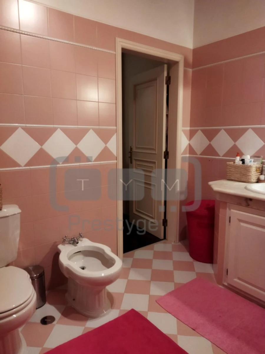 Moradia T5 para Venda em Casais e Alviobeira Foto 32