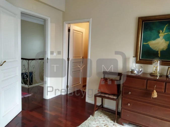 Moradia T5 para Venda em Casais e Alviobeira Foto 34