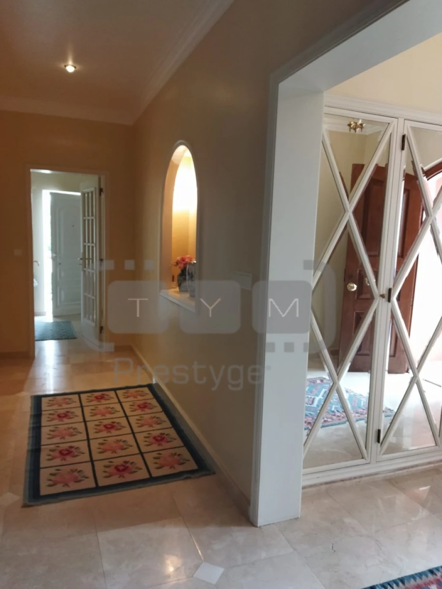 Moradia T5 para Venda em Casais e Alviobeira Foto 25