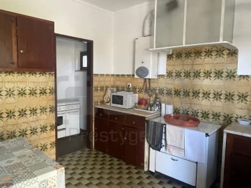 Moradia T4 para Venda em Madalena e Beselga