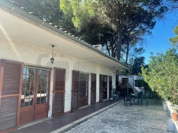 Moradia T4 para Venda em Madalena e Beselga