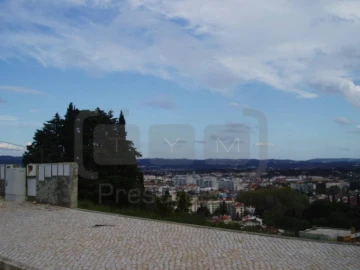 Terreno para Venda em São João Baptista e Santa Maria dos Olivais