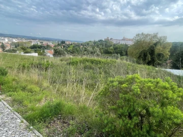 Terreno para Venda em São João Baptista e Santa Maria dos Olivais