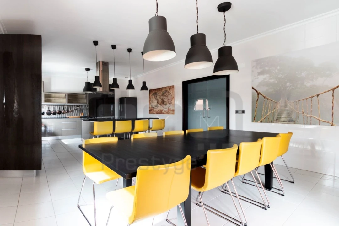 Moradia T4 para Venda em Serra e Junceira Foto 9