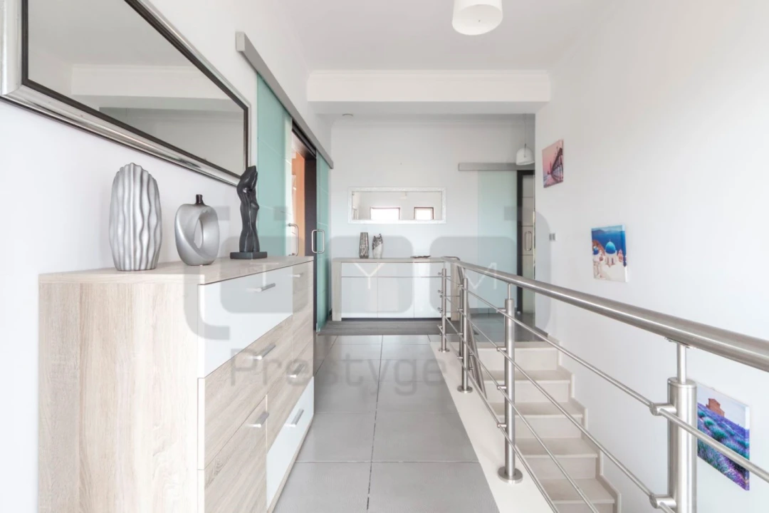 Moradia T4 para Venda em Serra e Junceira Foto 11