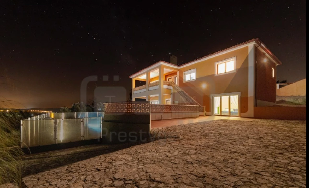 Moradia T4 para Venda em Serra e Junceira Foto 5