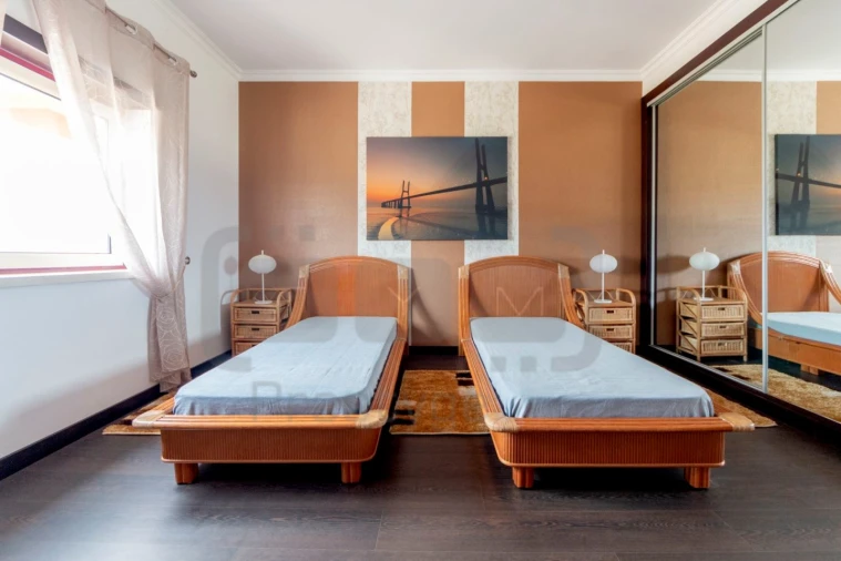 Moradia T4 para Venda em Serra e Junceira Foto 22