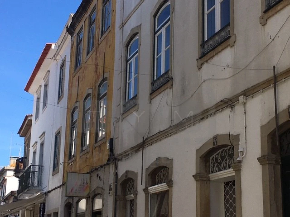 Prédio para Venda em São João Baptista e Santa Maria dos Olivais Foto 3