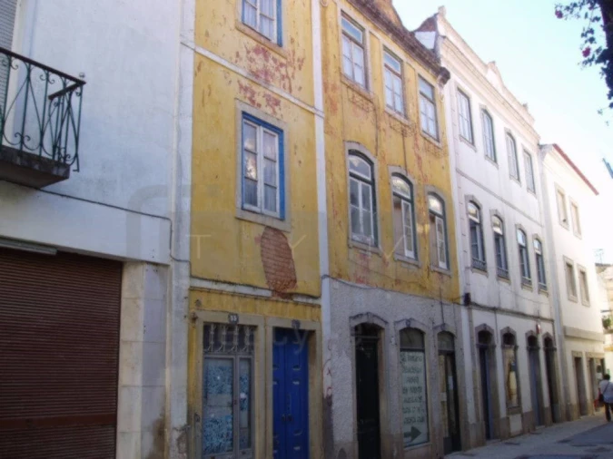 Prédio para Venda em São João Baptista e Santa Maria dos Olivais Foto 2