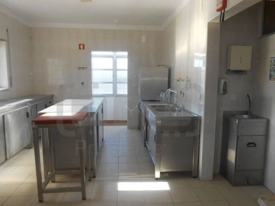 Negócio para Venda em Carregueiros Foto 8