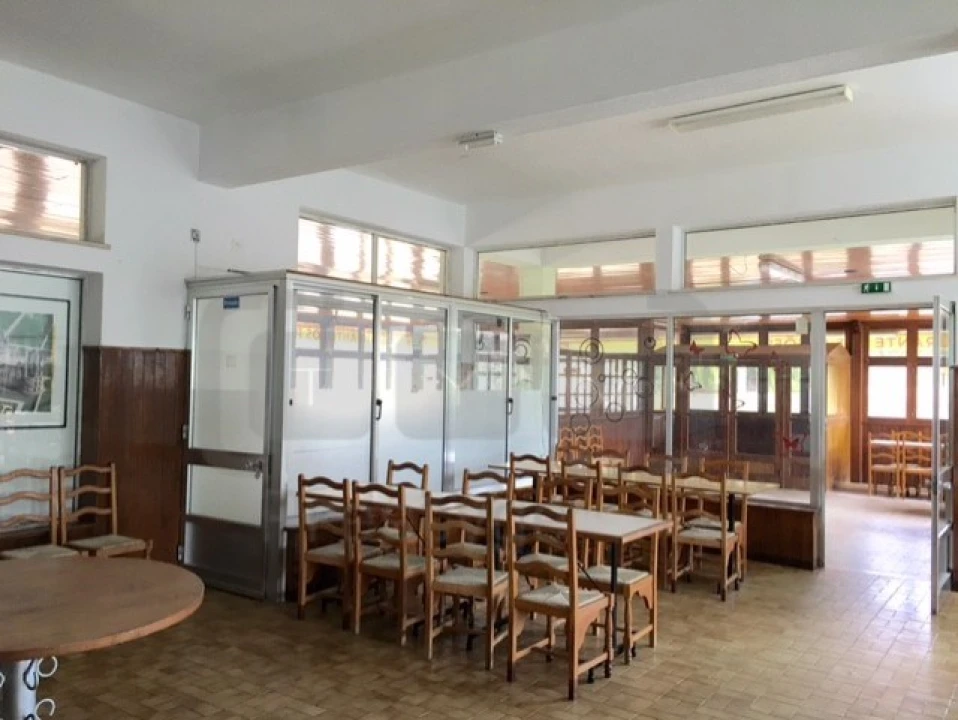 Negócio para Venda em Carregueiros Foto 4