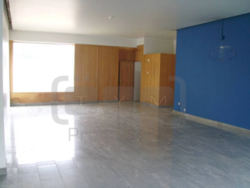 Loja para Venda em São João Baptista e Santa Maria dos Olivais Foto 3