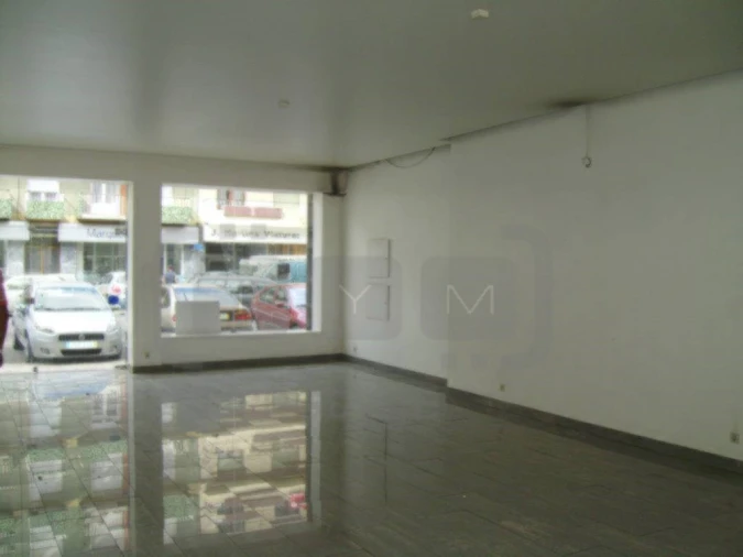 Loja para Venda em São João Baptista e Santa Maria dos Olivais