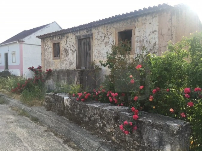 Moradia para Venda em Areias e Pias Foto 1