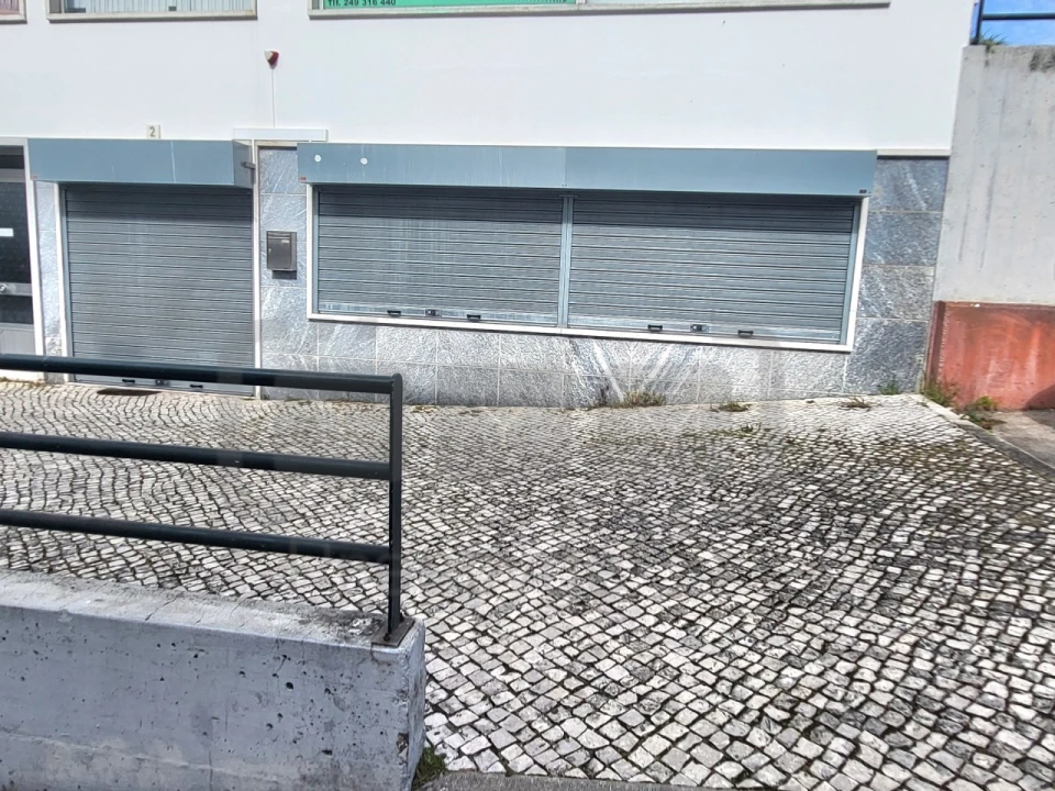 Loja para Venda em São João Baptista e Santa Maria dos Olivais Foto 6