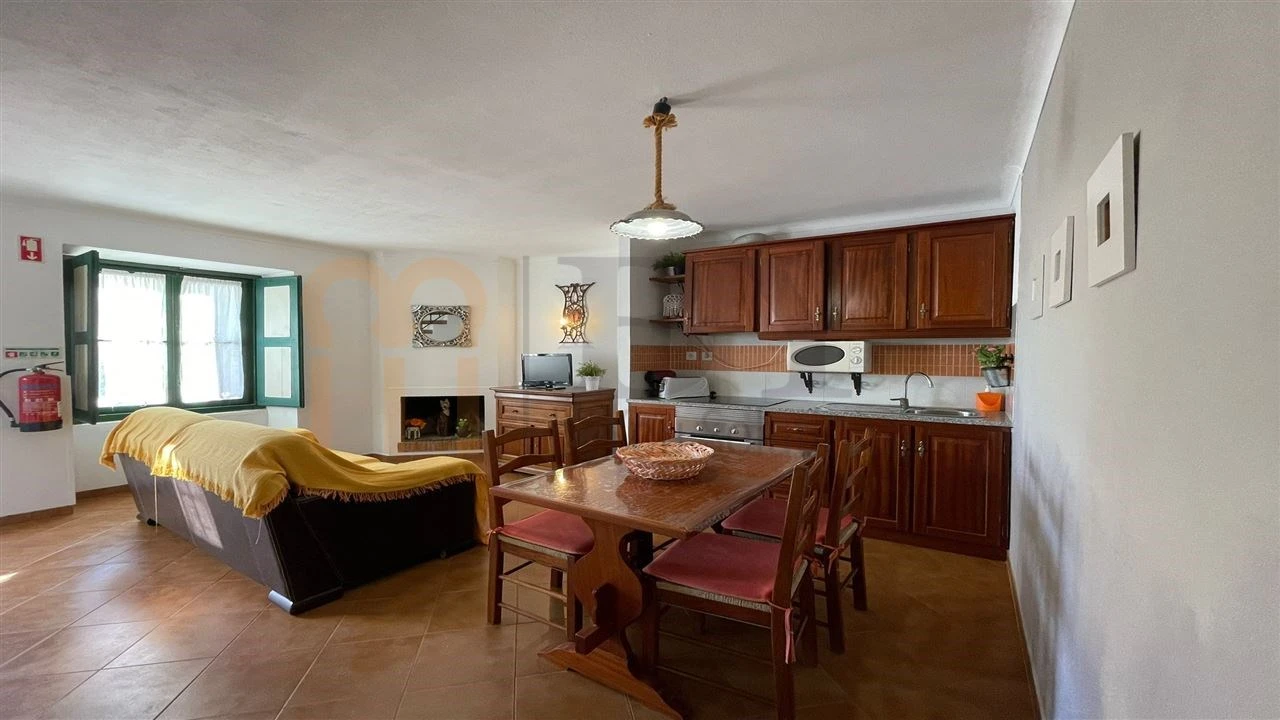 Moradia T5 para Venda em Corte do Pinto Foto 6