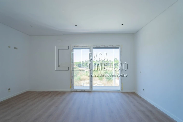 Moradia T3 para Venda em Laranjeiro e Feijó Foto 20