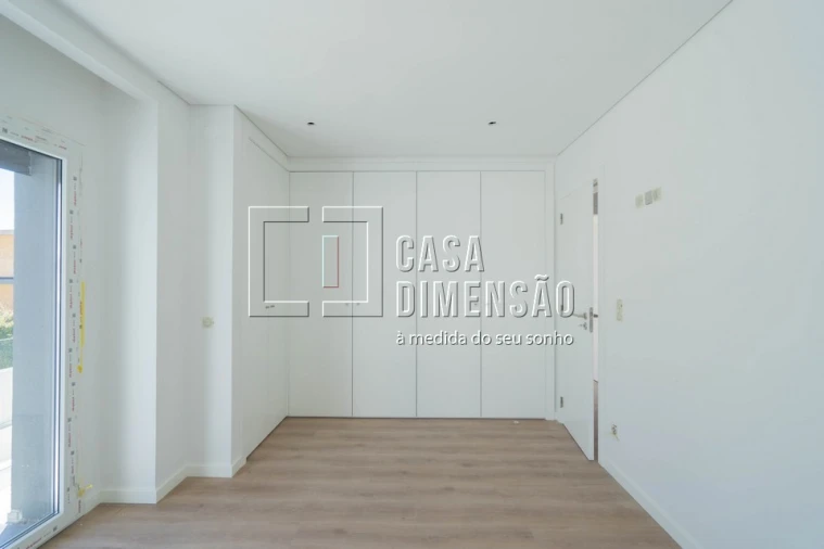 Moradia T3 para Venda em Laranjeiro e Feijó Foto 35