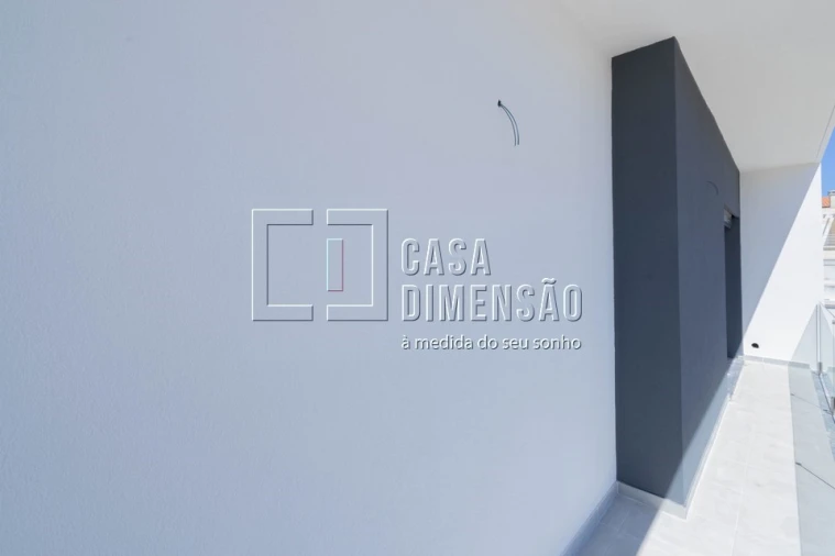 Moradia T3 para Venda em Laranjeiro e Feijó Foto 39