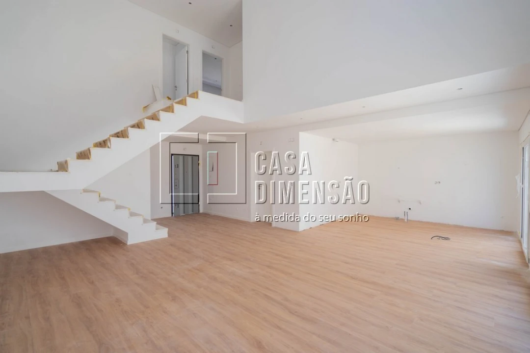 Moradia T4 para Venda em Laranjeiro e Feijó Foto 9