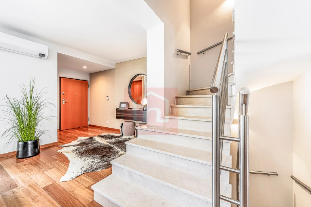 Moradia T4 para Venda em Alcochete Foto 7