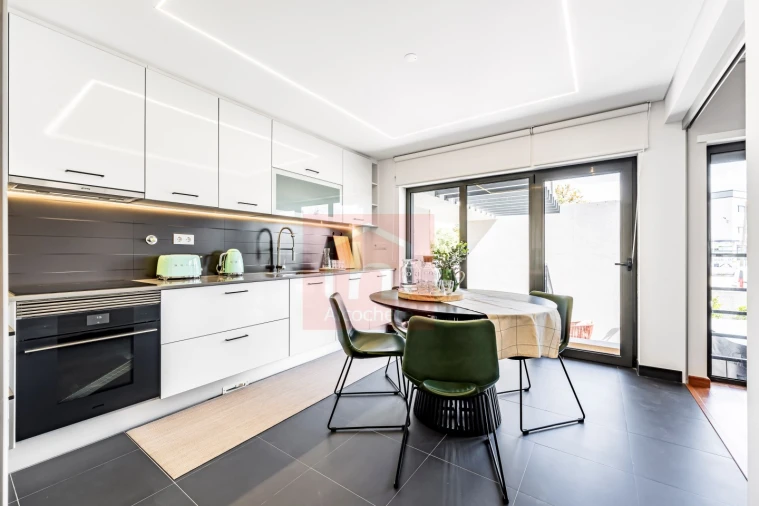 Moradia T4 para Venda em Alcochete Foto 3