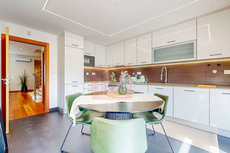 Moradia T4 para Venda em Alcochete Foto 15