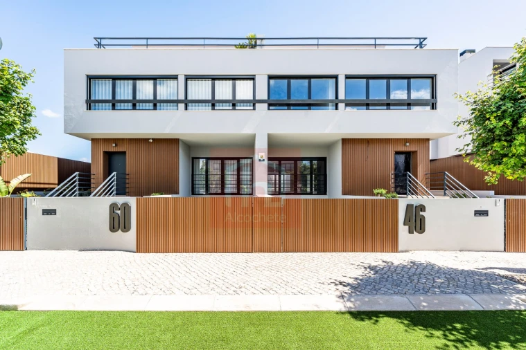 Moradia T4 para Venda em Alcochete Foto 9