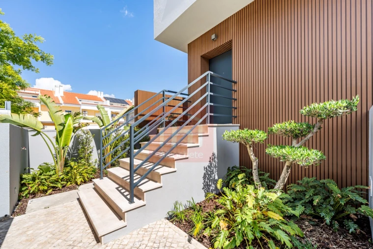 Moradia T4 para Venda em Alcochete Foto 46