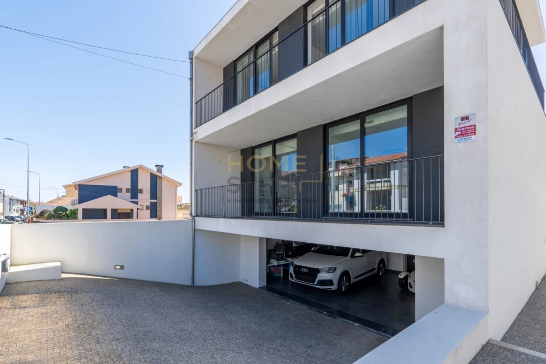 Moradia T5 para Venda em Canidelo Foto 39