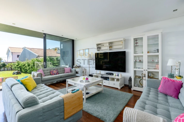 Moradia T5 para Venda em Canidelo Foto 5