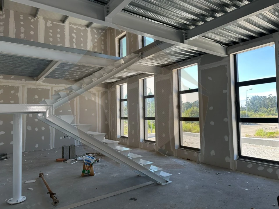 Armazém para Venda em Fradelos Foto 8